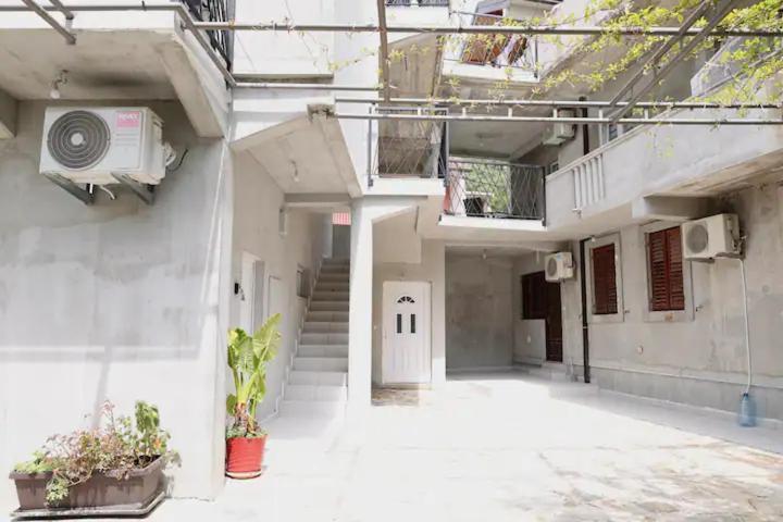 Apartments R&M 蒂瓦特 外观 照片